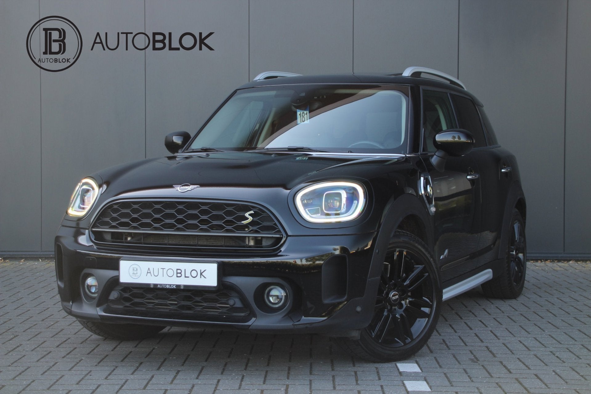 Mini Mini Countryman 1.5 Cooper S E ALL4 | Panoramadak | AUT, Auto's, Mini, Dealer onderhouden, Gebruikt, Countryman, Zwart