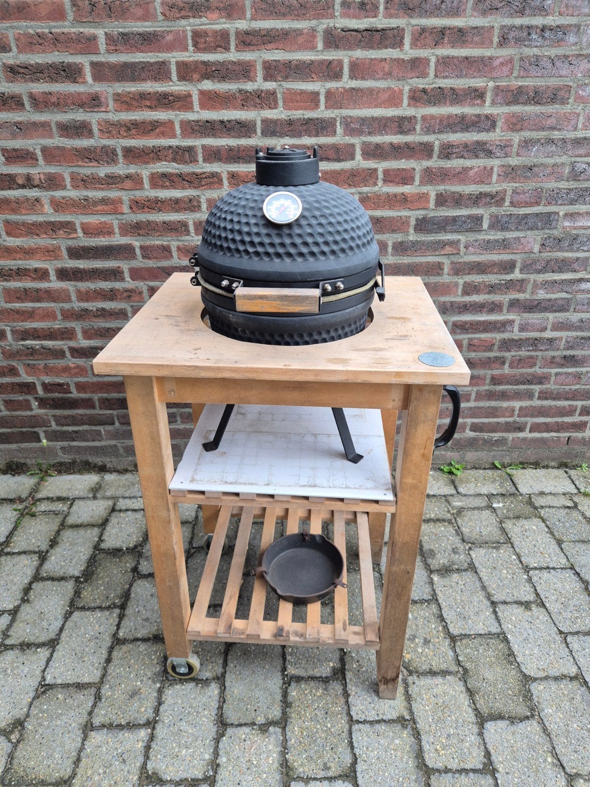 IKEA Trolley Tafel met Action Kamado BBQ (13 inch), Ophalen, Gebruikt, Merkloos