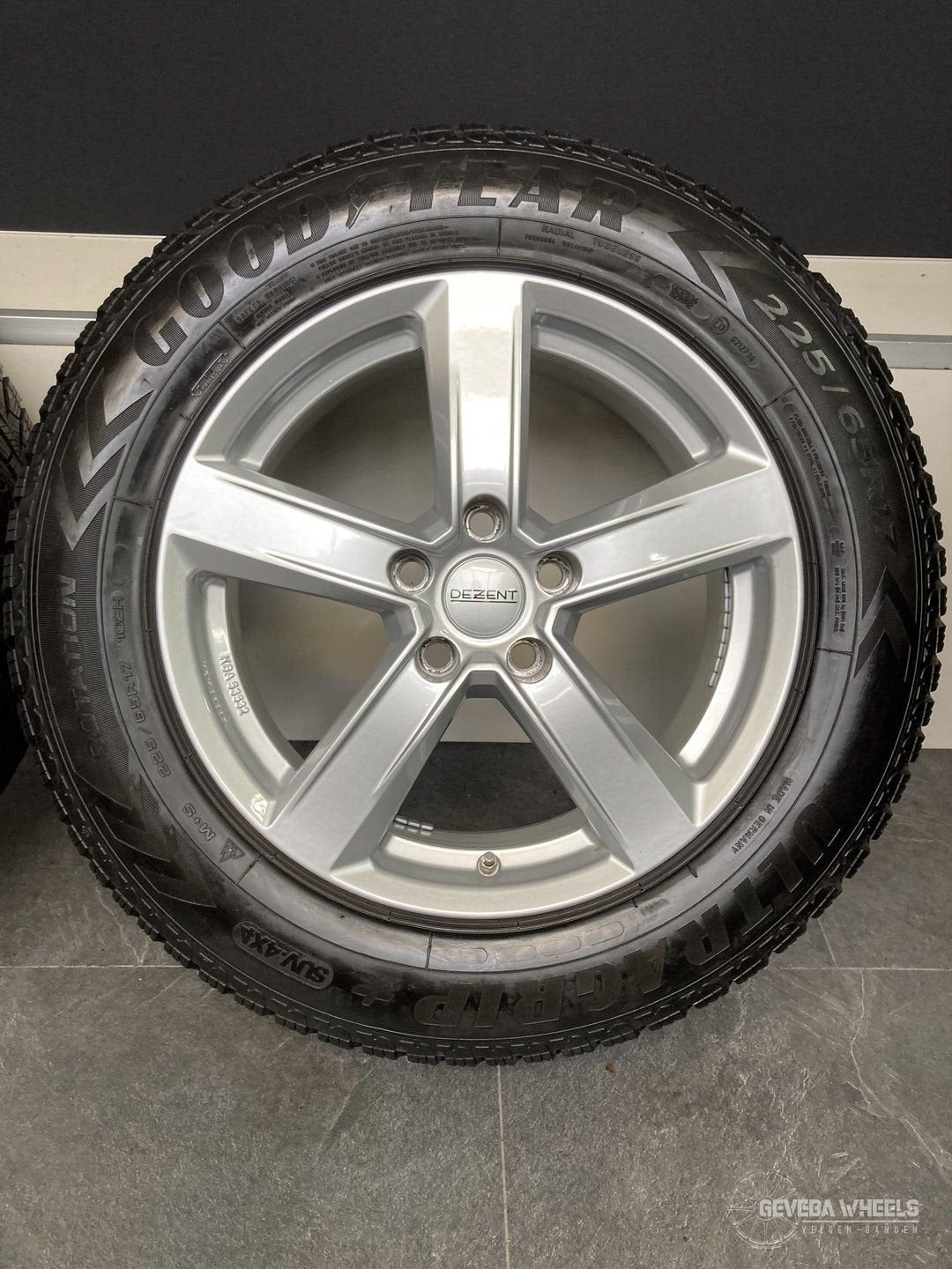 17” Toyota Rav4 (tot 2019) velgen + winterbanden 5x114.3, Auto-onderdelen, Gebruikt, -, -, Banden en Velgen