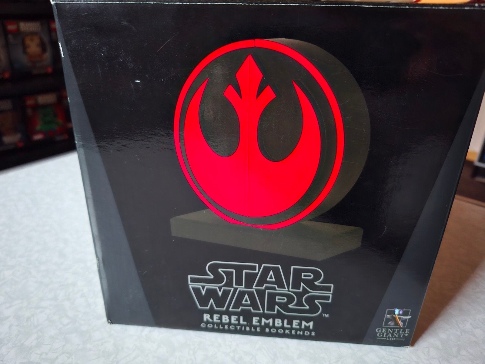 Gentle Giant Rebel Emblem bookends, Ophalen of Verzenden, Zo goed als nieuw, Actiefiguurtje