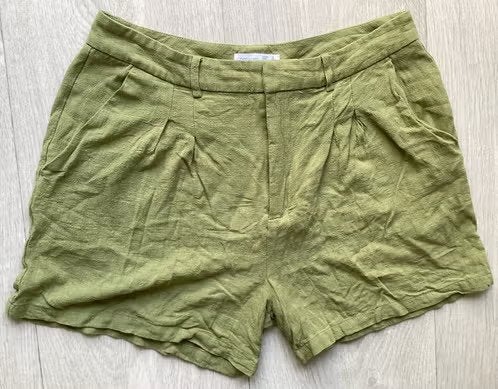 Groene korte broek maat 42, Kort, Primark, Maat 42/44 (L), Ophalen of Verzenden