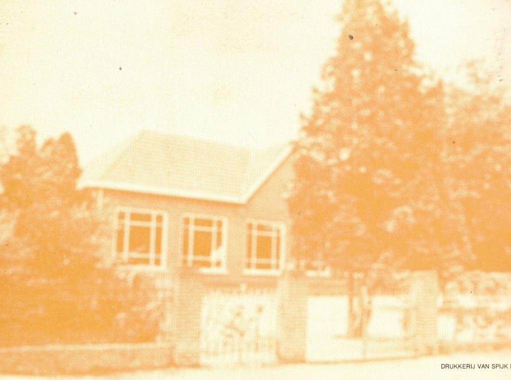 50 jaar St. Gregorius-school Hout Blerick 1929-1979, Boeken, Ophalen of Verzenden, 20e eeuw of later, Gelezen