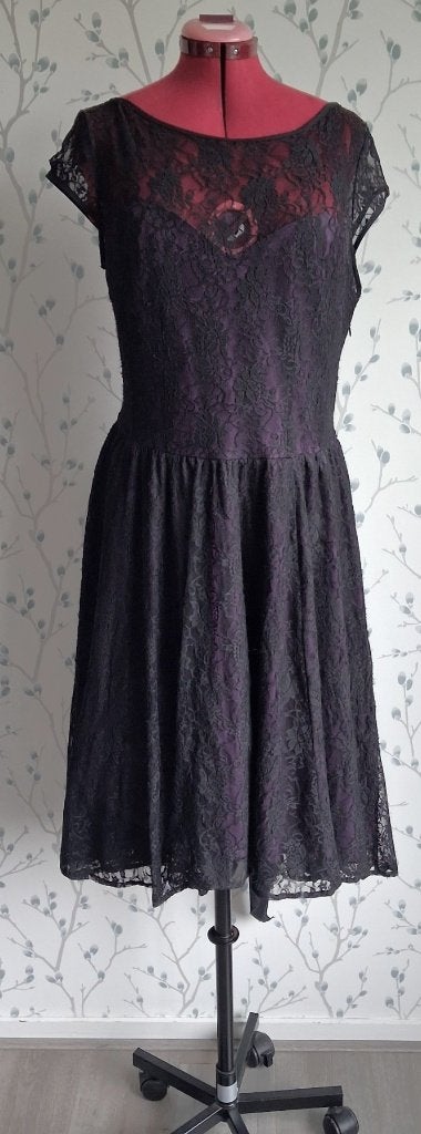 CHICSTAR Gothic/Feest-Jurkje maat 44, Kleding | Dames, Gelegenheidskleding, Zo goed als nieuw, Overige typen, Maat 42/44 (L), Zwart
