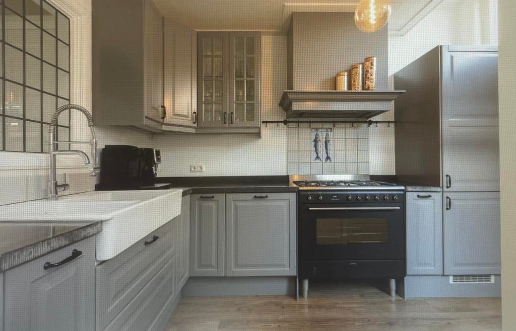 Hoekkeuken met AEG & Smeg apparatuur en blad in natuursteen, Ophalen, Gebruikt, Hoekkeuken, Graniet of Steen