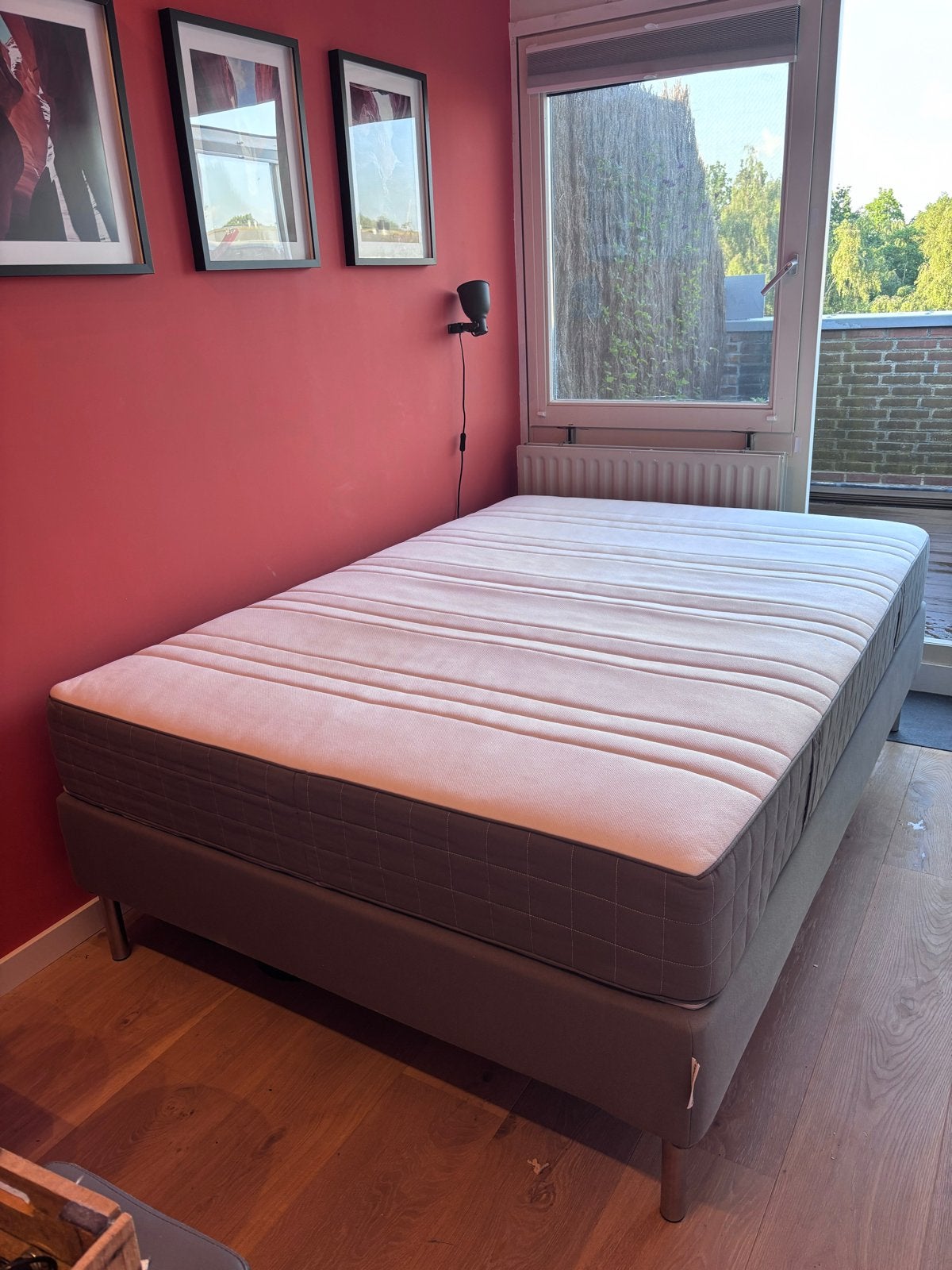 IKEA Espevär bedframe met matras, 140x200 cm, Ophalen, Zo goed als nieuw, Twijfelaar, 120 cm