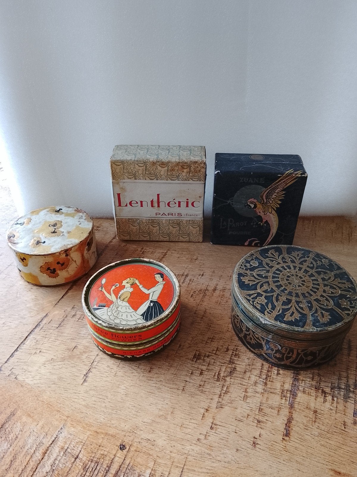 oude poeder dozen, Ophalen of Verzenden, Gebruikt, Parfumfles, Gevuld