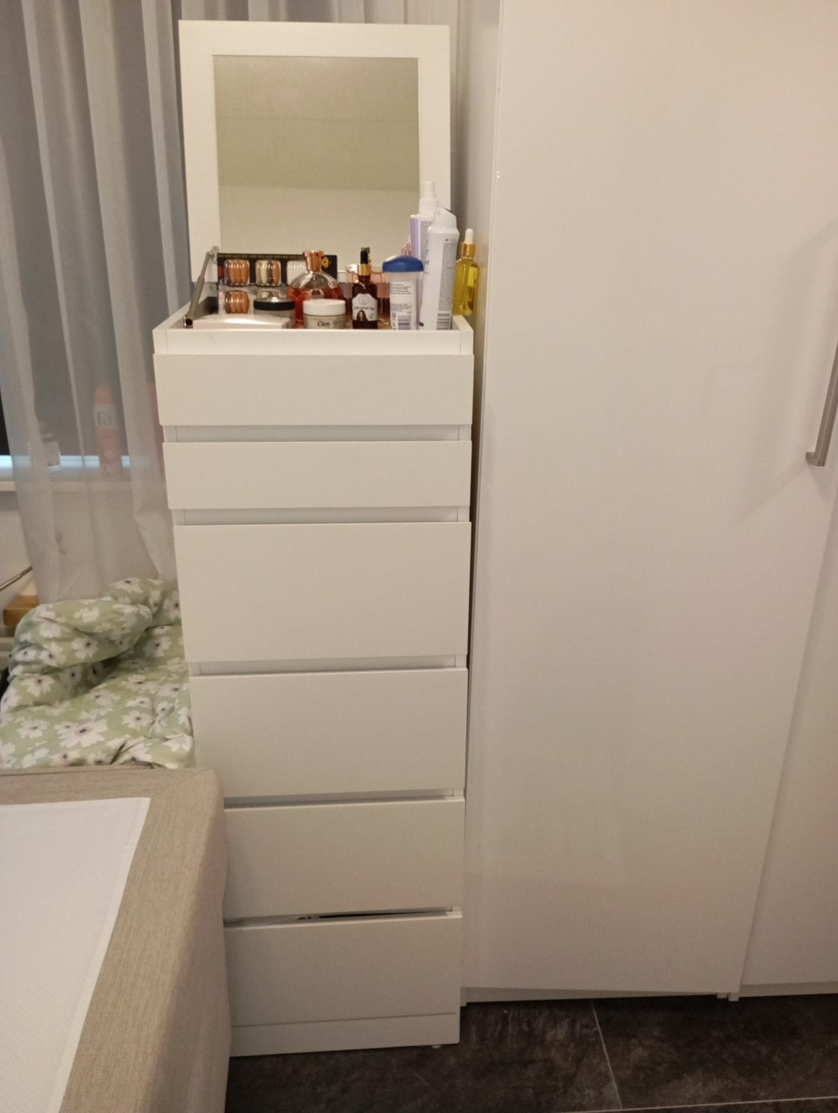 Malm ladekast met uitklapbare spiegel, Huis en Inrichting, Ophalen, Zo goed als nieuw, 25 tot 50 cm, 50 tot 100 cm