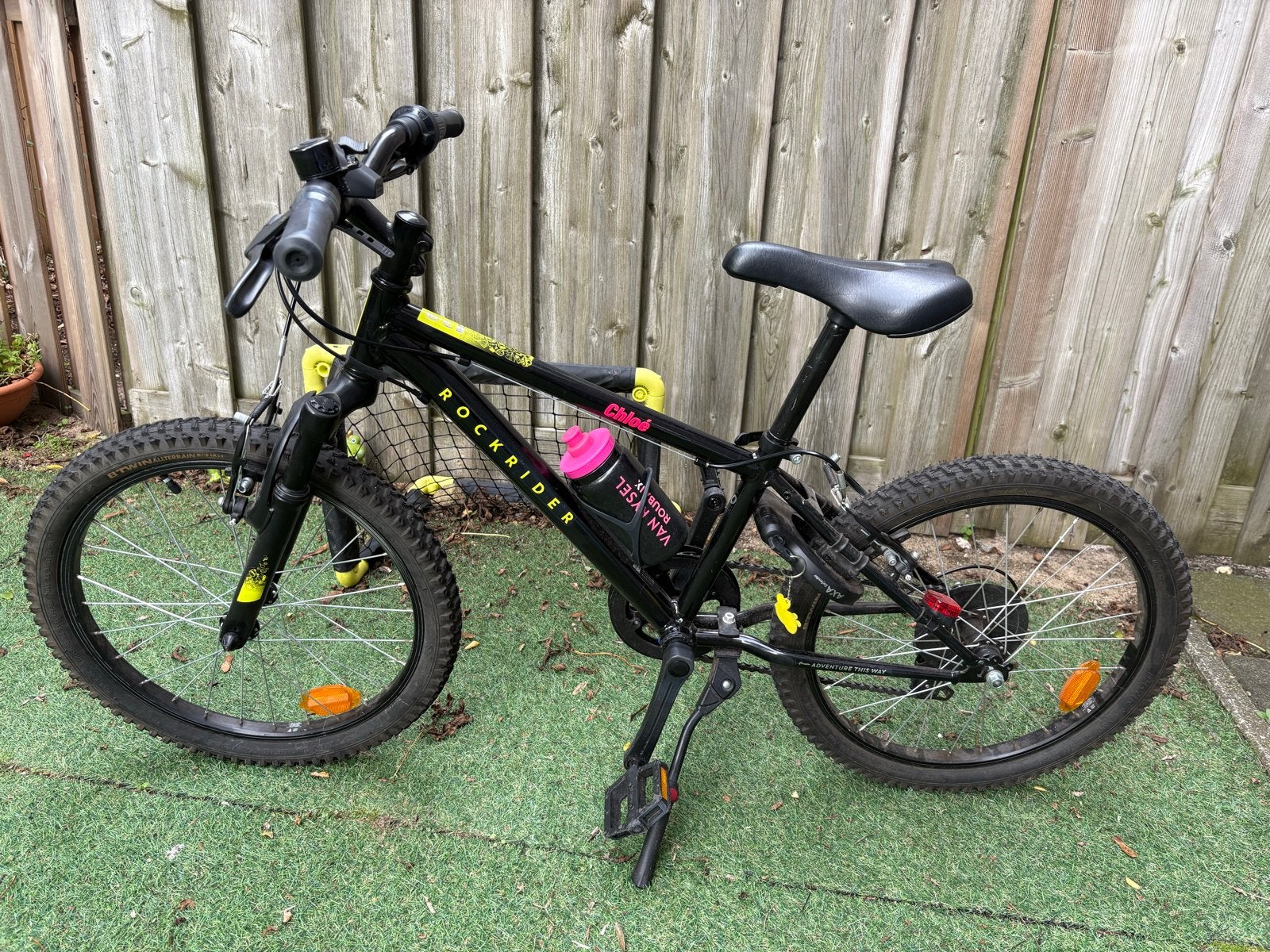 Rockrider kinderfiets 20 inch - Zo goed als nieuw, Ophalen, Zo goed als nieuw, Velgrem, 20 inch of meer