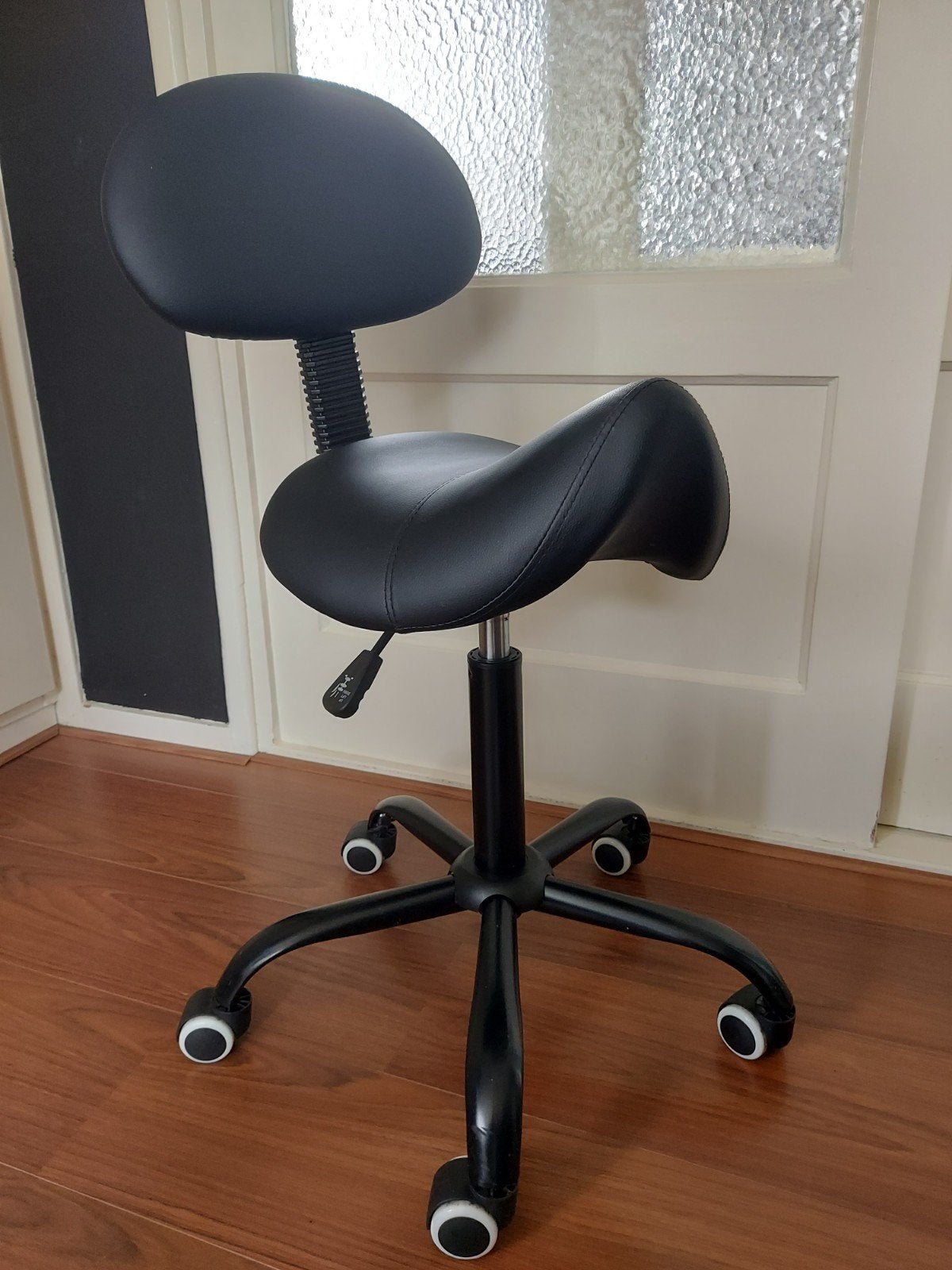 Ergonomische Zadelkruk met Rugleuning - Zwart, Zwart, Ophalen of Verzenden, Zo goed als nieuw, Bureaukruk