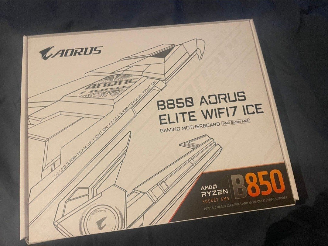 GIGABYTE B850 AORUS ELITE WIFI7 ICE Moederbord, Computers en Software, Nieuw, Ophalen of Verzenden, DDR5, AM5