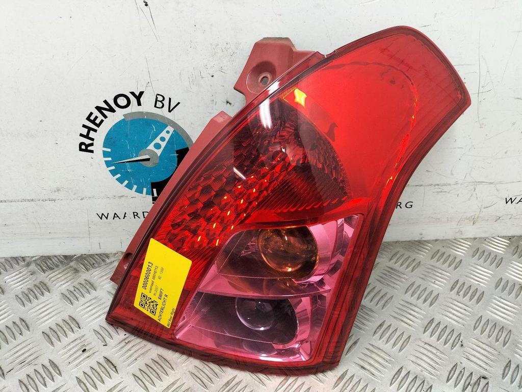 SUZUKI SWIFT 1.3 Shogun  ACHTERLICHT R 2007, Ophalen of Verzenden, Gebruikt, Stiba lid