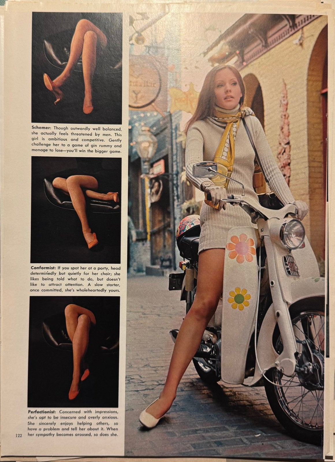 Knipsel uit vintage Playboy met Honda C90, Verzamelen, Verzenden, Zo goed als nieuw, Motoren