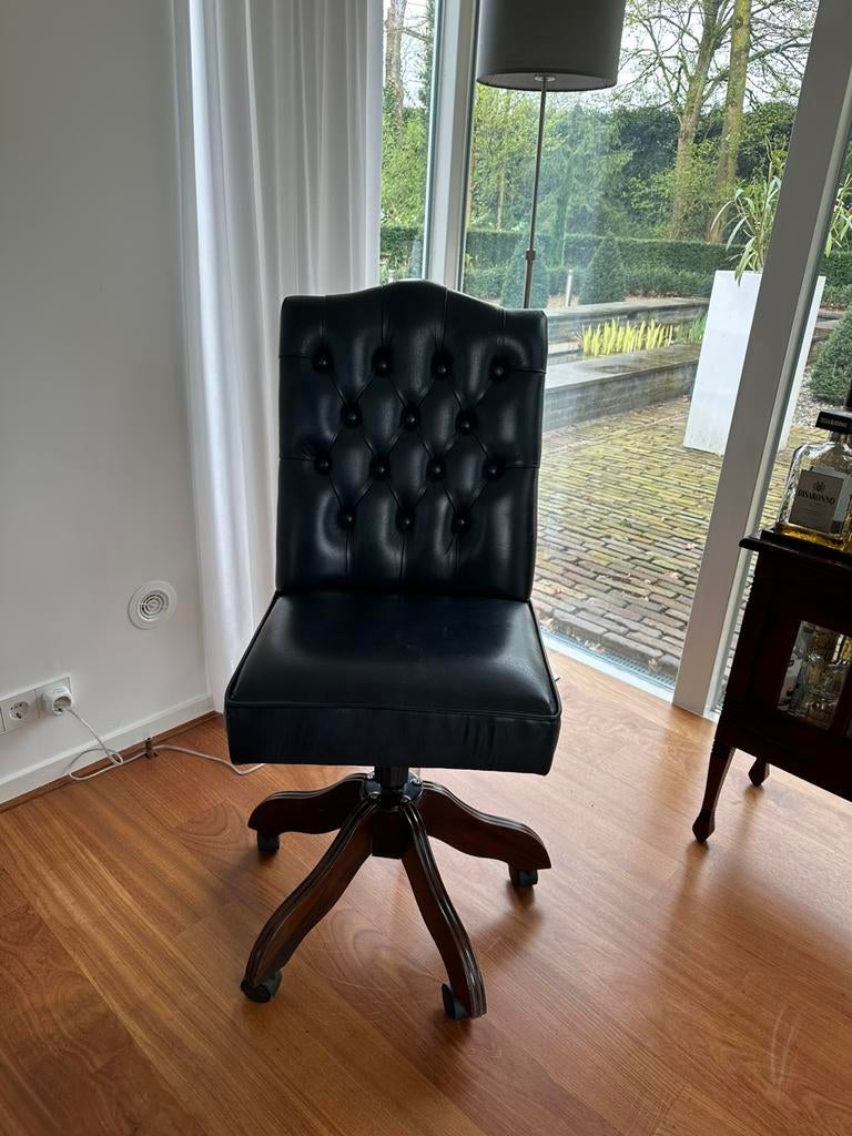 Chesterfield bureaustoel, Huis en Inrichting, Bureaustoelen, Ophalen, Gebruikt, Blauw, Bureaustoel