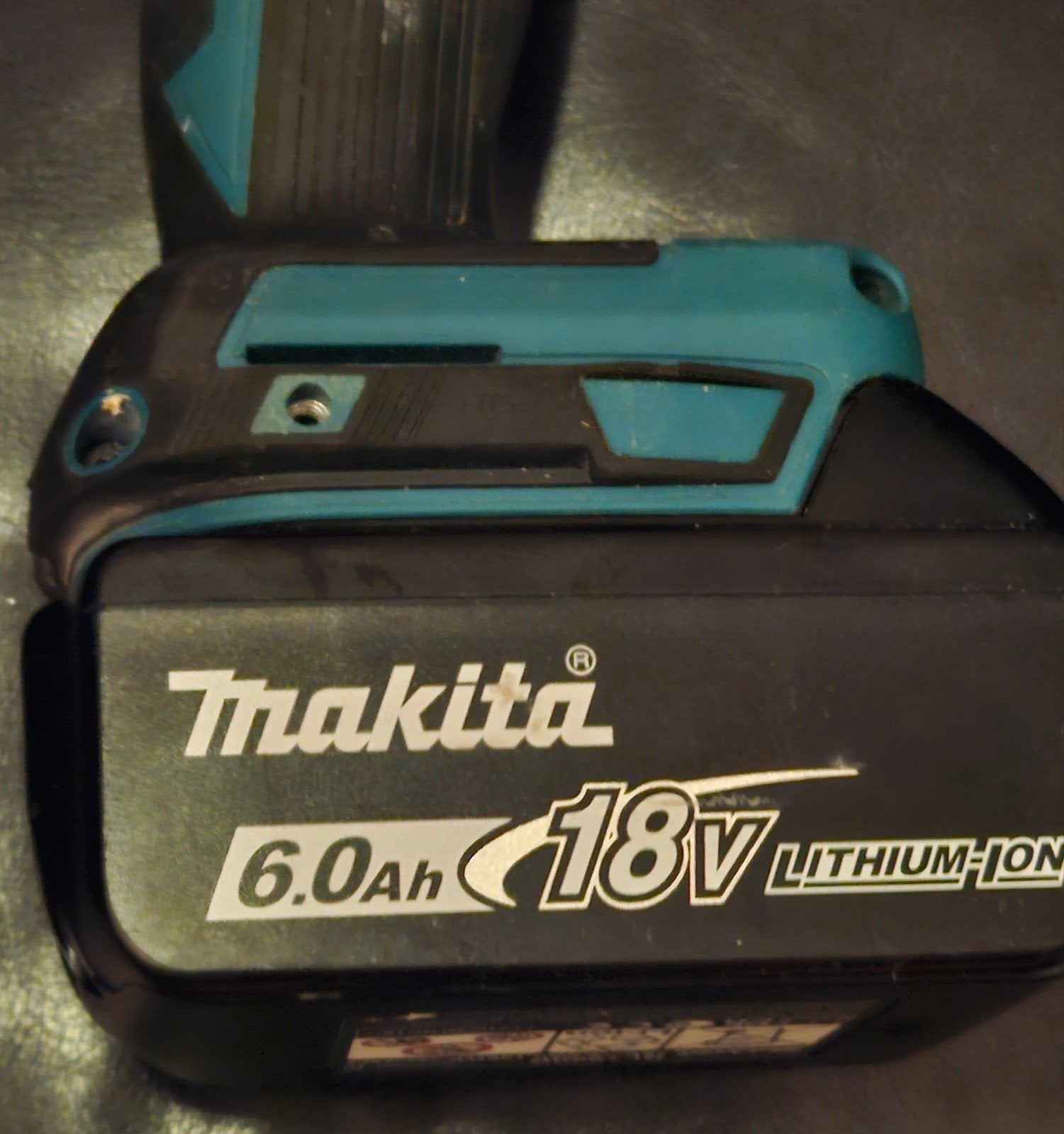 Foto 4 van Zo goed als nieuw Makita/perfect accu 6ah vaste prijs € 110.