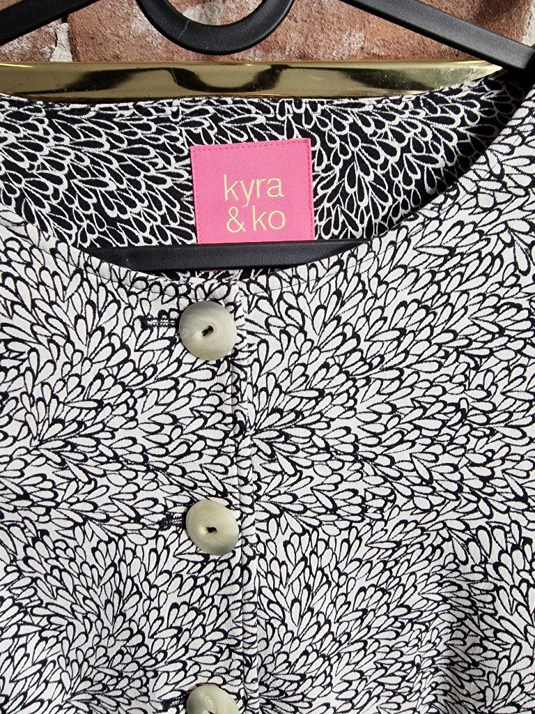 Kyra & Ko jurk maat 44 zwart wit print, Zwart, Maat 42/44 (L), Ophalen of Verzenden, Zo goed als nieuw