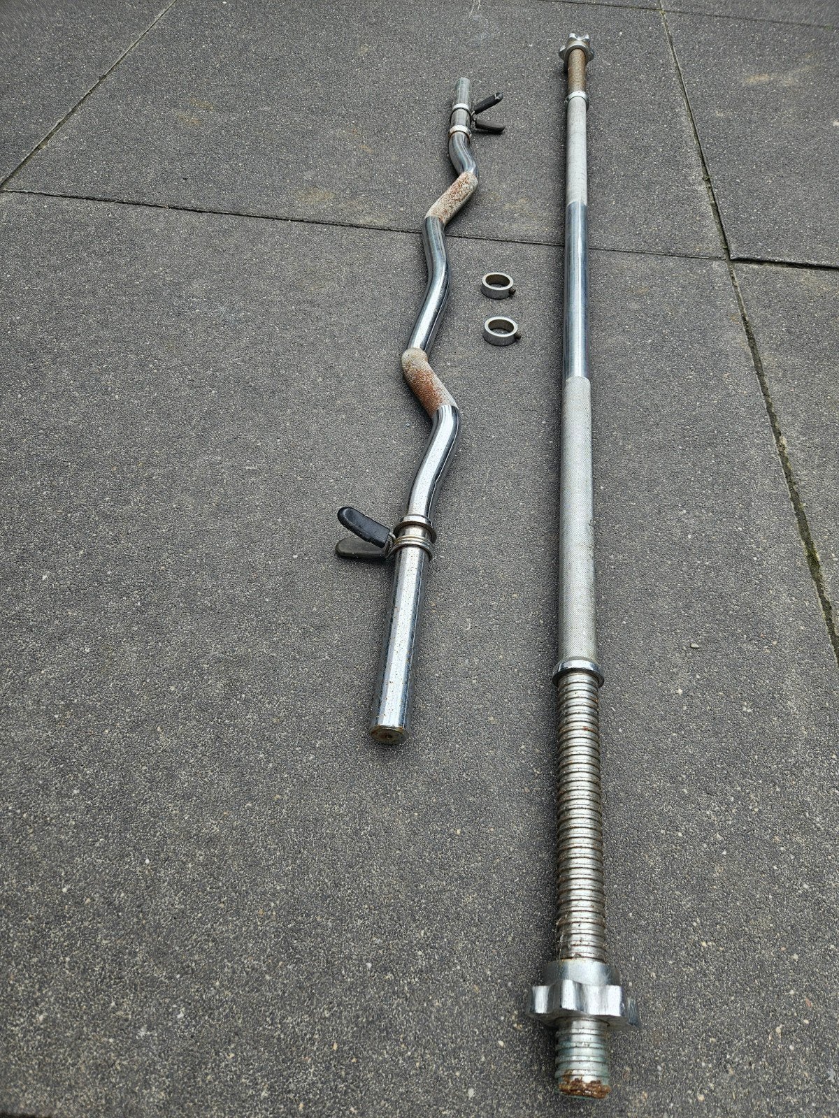 Halterstangen set (rechte en curl stang), Ophalen, Gebruikt, Rug, Halterstangen