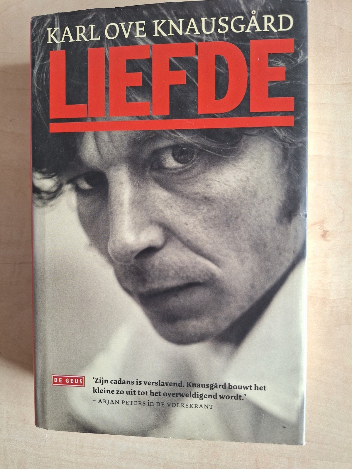 Liefde - Karl Ove Knausgård (De Geus), Boeken, Ophalen of Verzenden, Gelezen, Karl Ove Knausgård, Europa overig