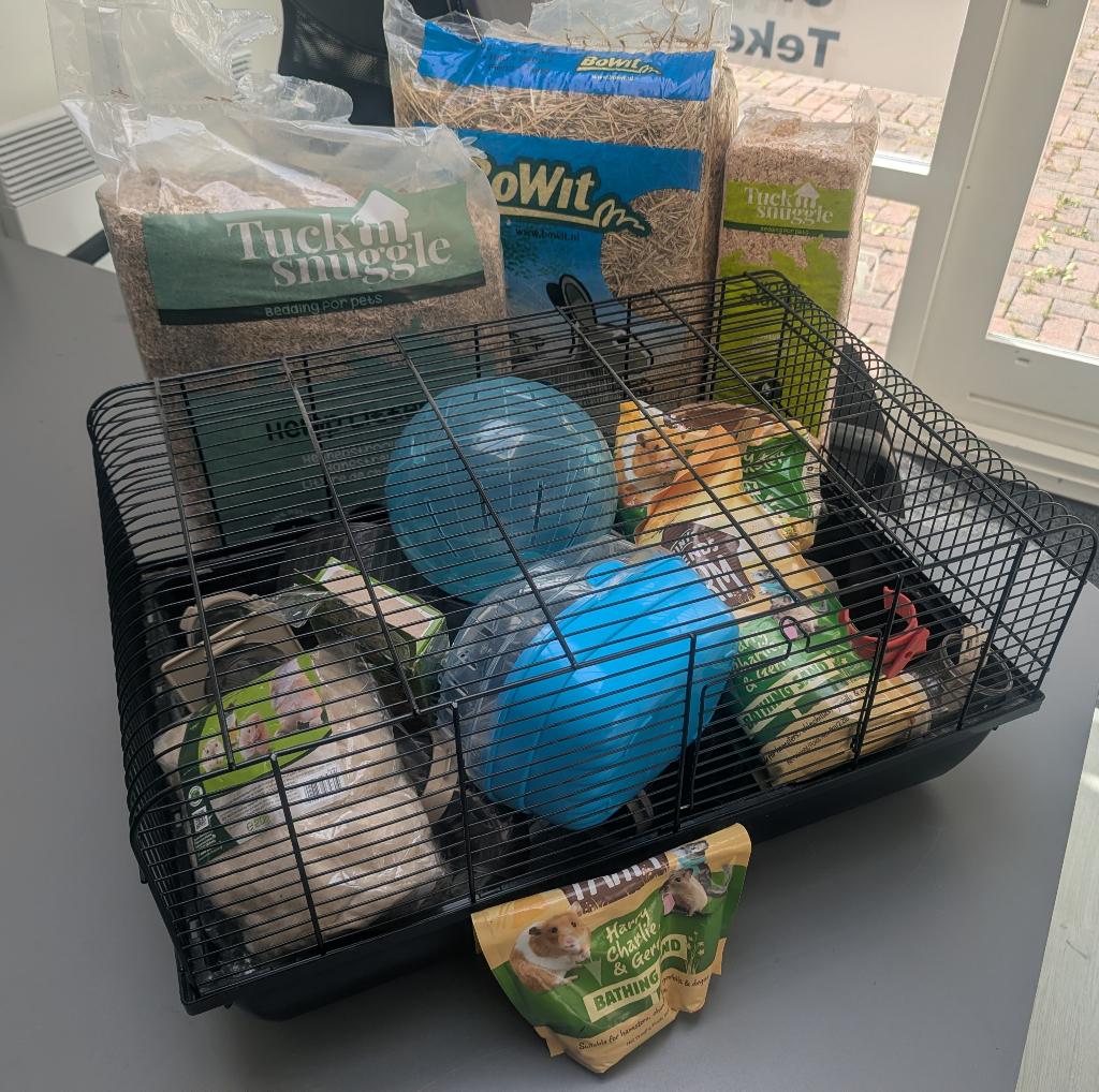 Hamsterkooi met benodigdheden, Kooi, Gebruikt, Muis, Minder dan 75 cm