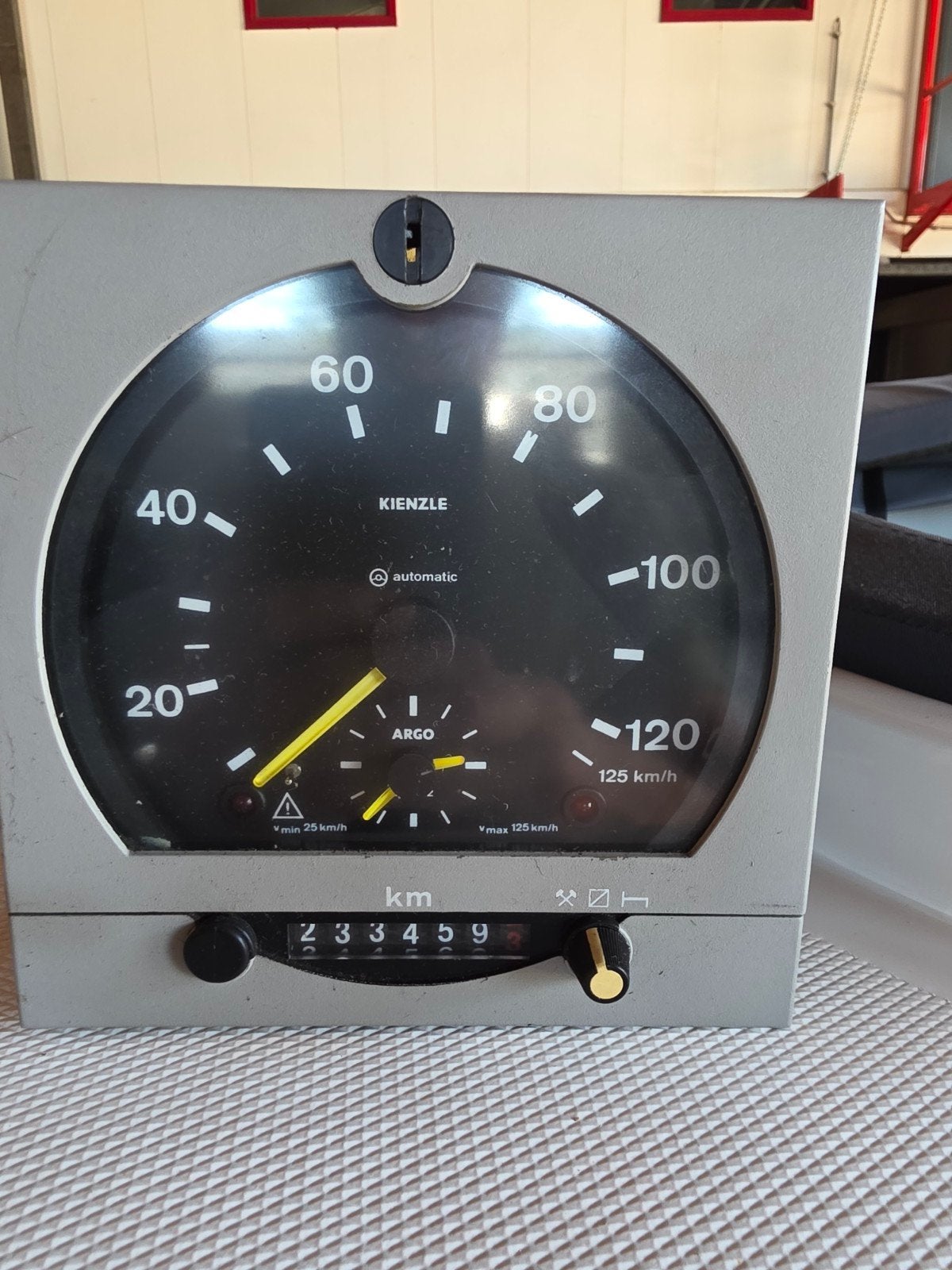 Kienzle Analoge Tachograaf 24V - Werking Onbekend, Ophalen of Verzenden