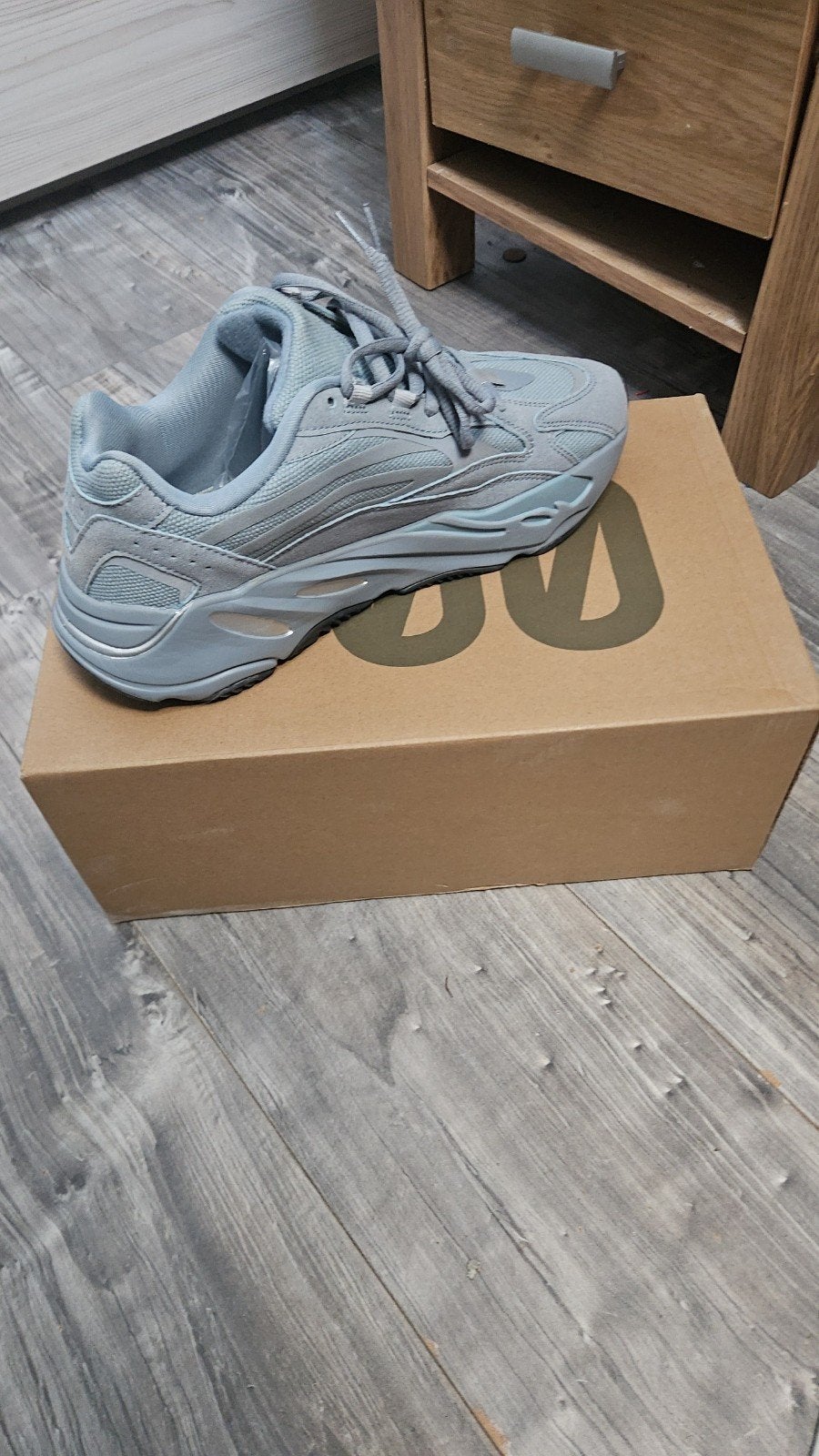 yeezy 700, Ophalen of Verzenden, Nieuw, Overige typen, Overige merken