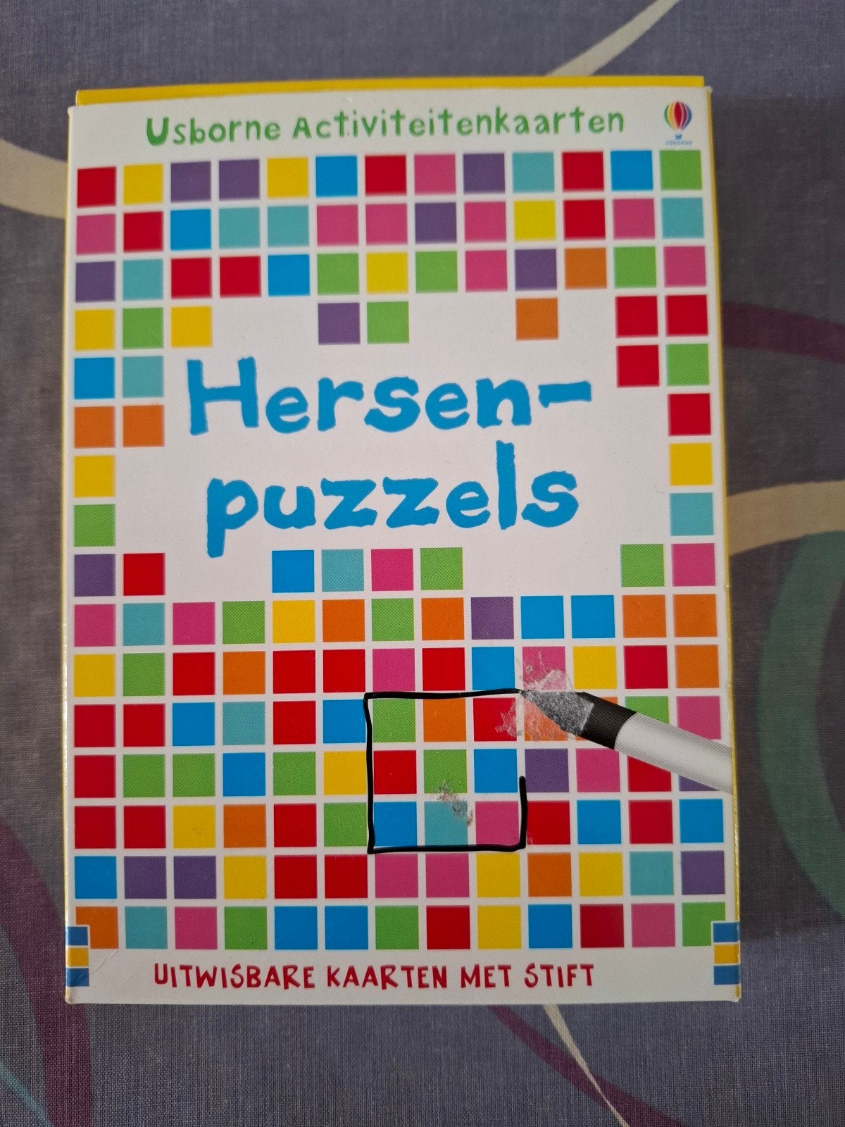 Usborne Hersenpuzzels - Denkspelletjes 9+ met stift, Ophalen of Verzenden, Zo goed als nieuw, Puzzelboek
