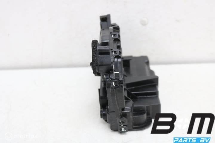 Portierslot rechtsachter VW Tiguan 5NA 5NA839016C, Gebruikt