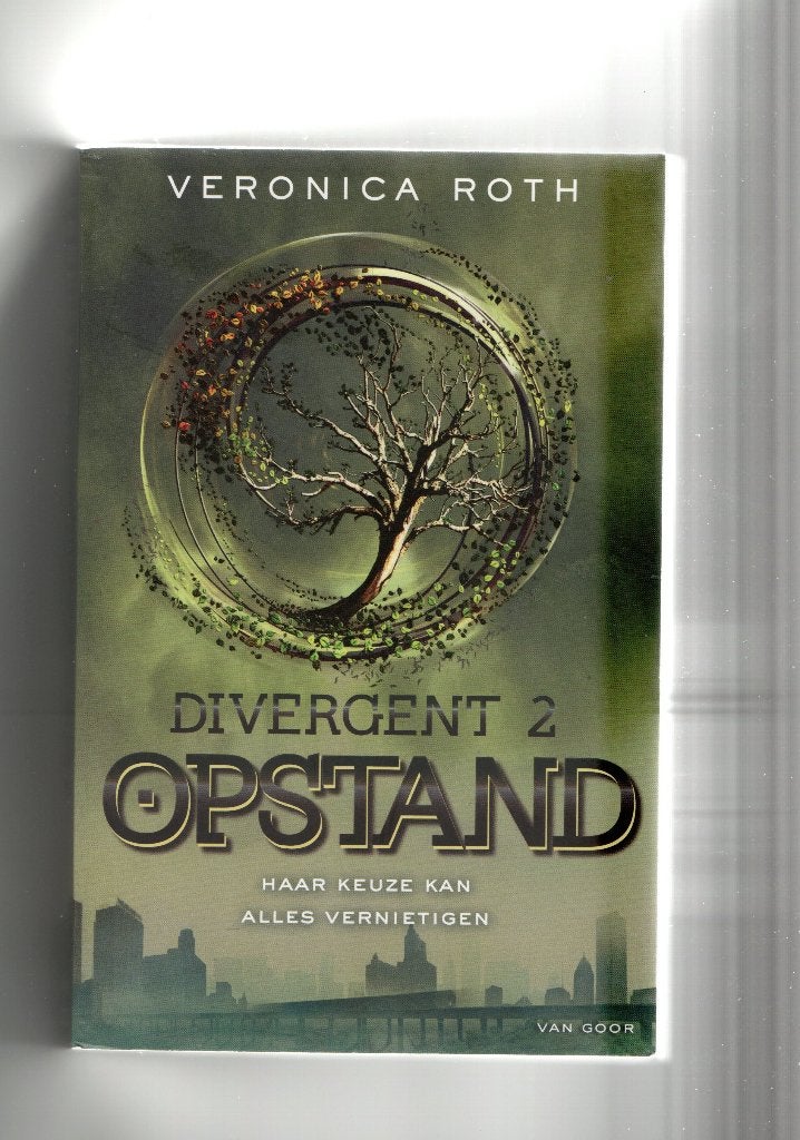 Veronica Roth Divergent 2 opstand, Ophalen of Verzenden, Gelezen