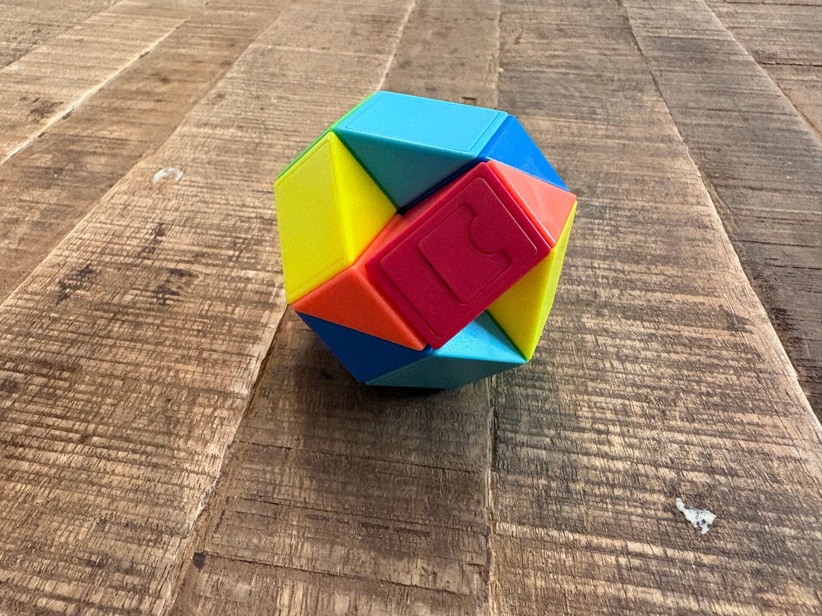 Rubik's Slang Puzzel - Kleurrijk en Flexibel Speelgoed, Ophalen, Zo goed als nieuw, Jongen of Meisje