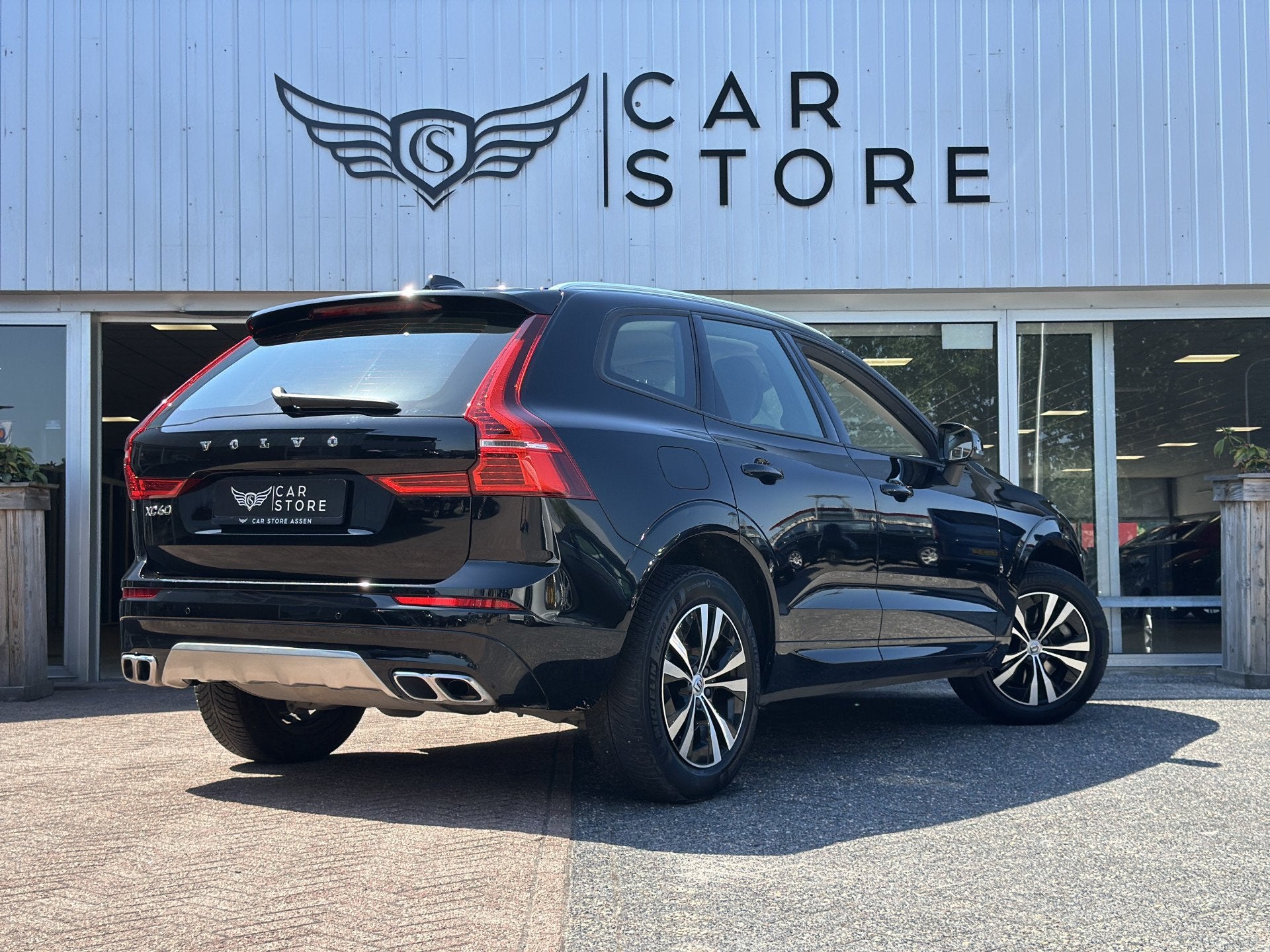 Volvo XC60 2.0 B4 Momentum |CARPLAY|CRUISE|CLIMA|LM VELGEN 1, Automatische klimaatregeling, Gebruikt, 4 cilinders, 1969 cc
