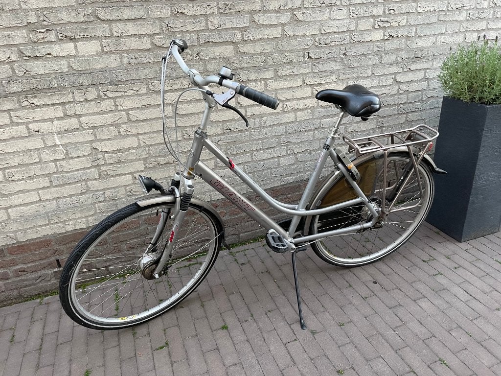 Giant damesfiets framemaat: L, Fietsen en Brommers, Fietsen | Dames | Damesfietsen, Ophalen, Gebruikt, Versnellingen, 56 cm of meer
