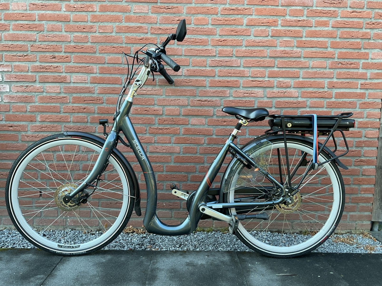 Stella Nantes elektrische senioren fiets verlaagde instap, Gebruikt, 51 tot 55 cm, 50 km per accu of meer, Ophalen