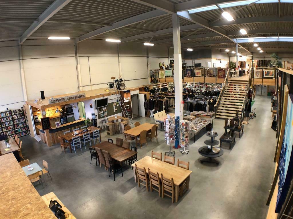 Kringloopwinkel Vintage and More