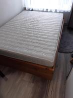Zeer mooi bed met 2 lattenbodems en matras, Huis en Inrichting, Slaapkamer | Matrassen en Bedbodems, Ophalen of Verzenden, 140 cm
