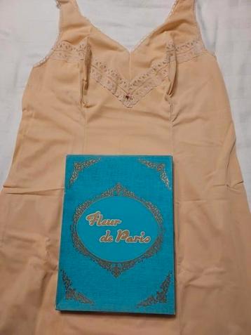 Sleepdress/onderjurk beschikbaar voor biedingen