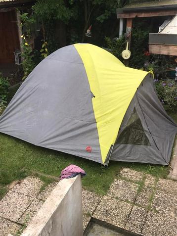 Tent voor festivals koopje beschikbaar voor biedingen