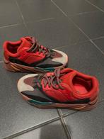 Adidas yeezy 700 hi res RED size 38, Ophalen of Verzenden, Zo goed als nieuw, Hardloopschoenen, Adidas