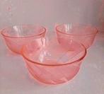 Set van 3 roze glas schaaltjes, Ophalen of Verzenden, Zo goed als nieuw, Glas