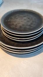 Servies Toscane zwart, Huis en Inrichting, Ophalen, Zo goed als nieuw, Bord(en), Overige stijlen