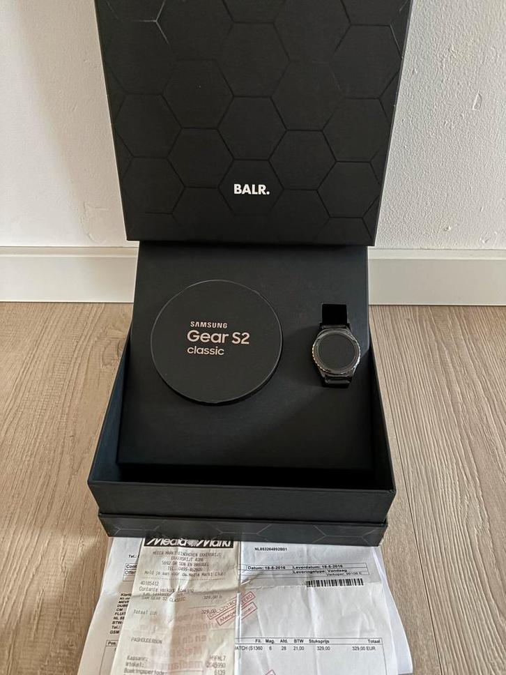 Samsung Gear S2 Classic BALR, Sieraden, Tassen en Uiterlijk, Smartwatches, Zo goed als nieuw, Android, Zwart, Hartslag, Waterdicht