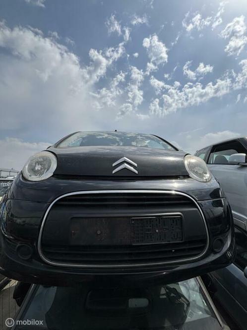 Voorbumper Citroen C1 I ('05-'15), Auto-onderdelen, Carrosserie en Plaatwerk, Bumper, Citroën, Voor, Gebruikt, Ophalen of Verzenden