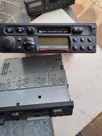 Te koop 4 auto radio,s  en 2 setjes boxen, Ophalen of Verzenden, Zo goed als nieuw