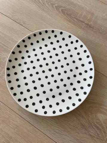 Bord met Stippen beschikbaar voor biedingen
