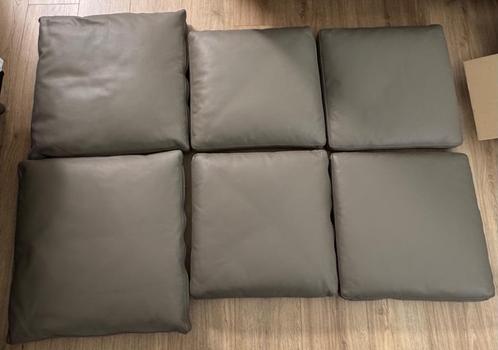 Luxe B&B Italia lederen sierkussens – taupe – topstaat!, Huis en Inrichting, Woonaccessoires | Kussens, Zo goed als nieuw, Bruin