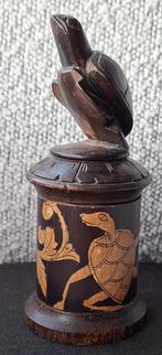 Houten sierdoosje met schildpad Batak Sumatra, Antiek en Kunst, Ophalen of Verzenden