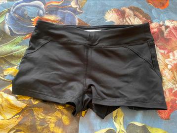 Zwarte korte sportbroek / shorts Forever 21 maat S - nieuw!