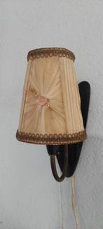 Vintage wandlampje met stoffen kapje, Huis en Inrichting, Lampen | Wandlampen, Ophalen of Verzenden, Gebruikt, Stof