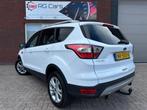 Ford Kuga 1.5 EcoBoost Titanium / Navi / PDC / Clima / Cruis, Stof, 4 cilinders, Met garantie (alle), Wit