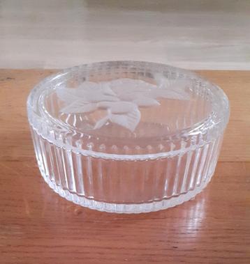 Bakje met deksel, glas beschikbaar voor biedingen