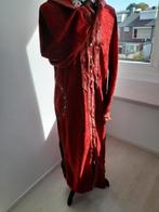 Marokkaanse Jelaba (kaftan) Mobra stof rood, 30 cm of meer, Minder dan 35 cm, Ophalen of Verzenden, Zo goed als nieuw