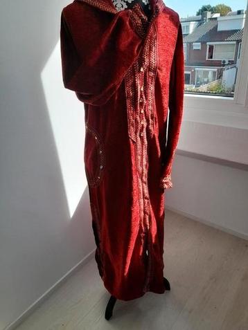 Marokkaanse Jelaba (kaftan) Mobra stof rood  beschikbaar voor biedingen